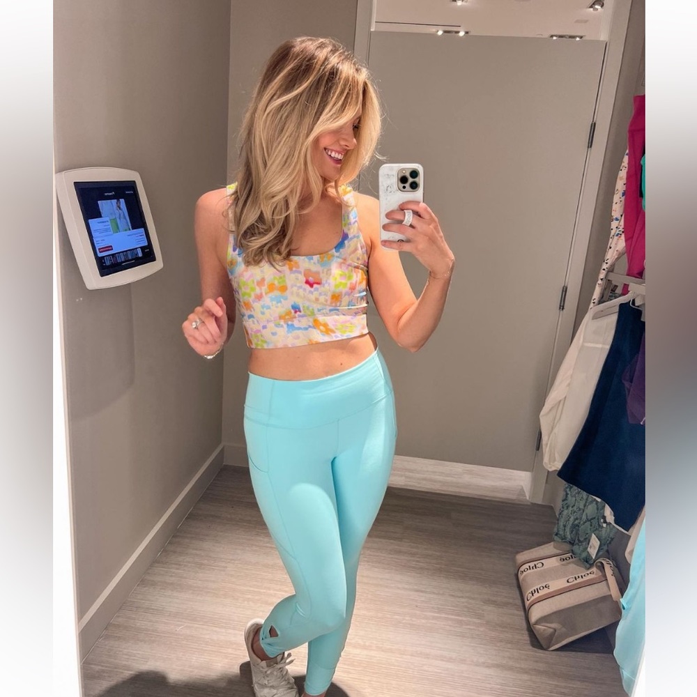 Fabletics neon color sports bra size small